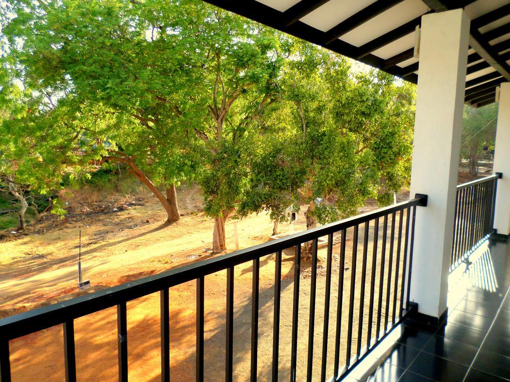 Romana Rest Kataragama Exterior photo